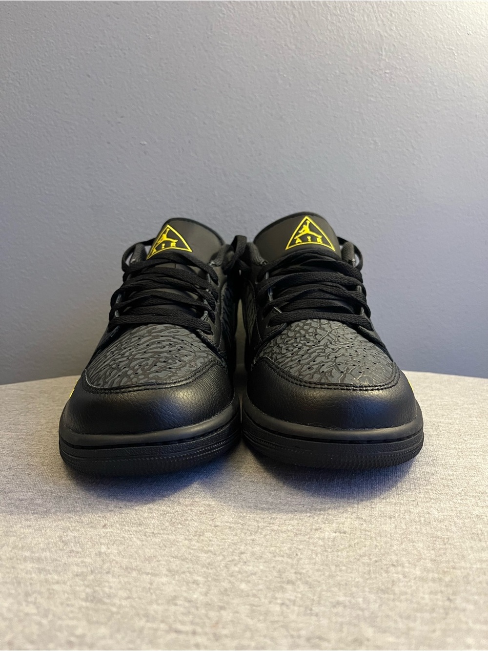 Nike Air Jordan 1 Low SE Black Anthracite Yellow Men’s Shoe Size 10 IM6568-010 - Picture 2 of 12